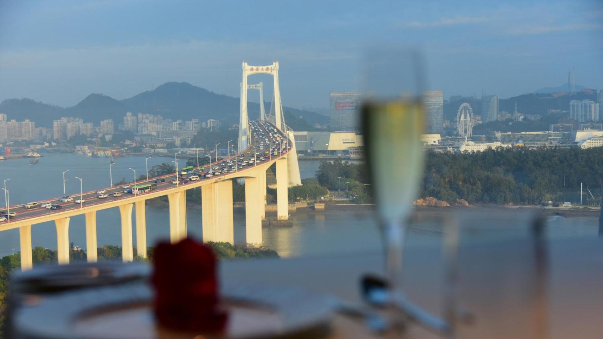 Hualuxe Xiamen Haicang Habour View المظهر الخارجي الصورة